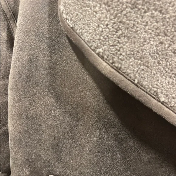 Jacket - Picture 3 of 4